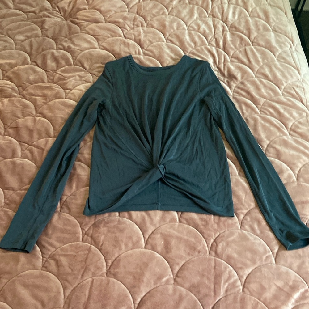 Lululemon Athletica Black Long Sleeve Knot Front Blouse